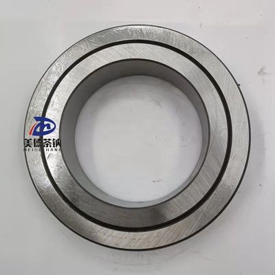 El tipo de material utilizado para la fabricación de los rodamientos es el GAC110SK.