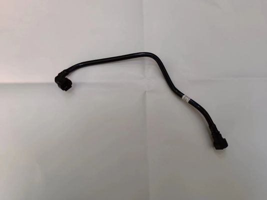 Como las fotos muestran, las piezas del motor de automóviles, las tuberías de agua, las piezas de repuesto de automóviles.