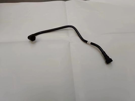 Como las fotos muestran, las piezas del motor de automóviles, las tuberías de agua, las piezas de repuesto de automóviles.