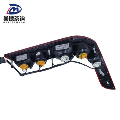 La imagen muestra los accesorios de la lámpara de autobús 37HA1-73200-AMP Luz auxiliar de posición trasera derecha