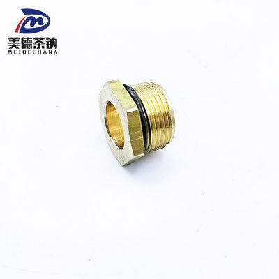 OE NO. 3506410-1500 Manga roscada M16 con anillo de sellado para piezas de latón de camiones FAW