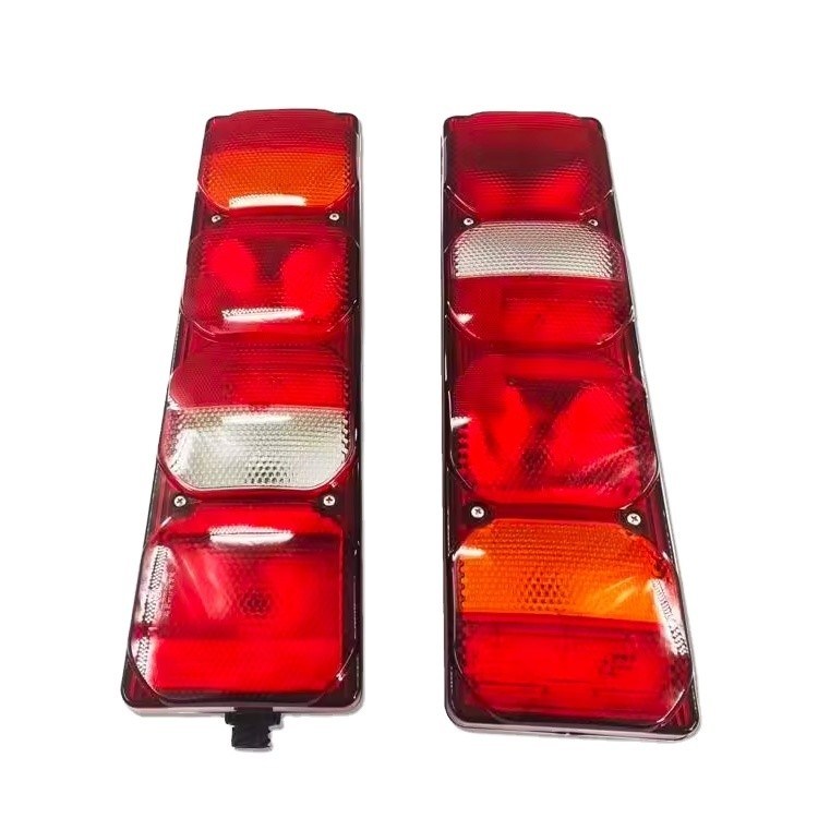 Las luces traseras de los camiones pesados A7 T7H WG9925810001 WG9925810002